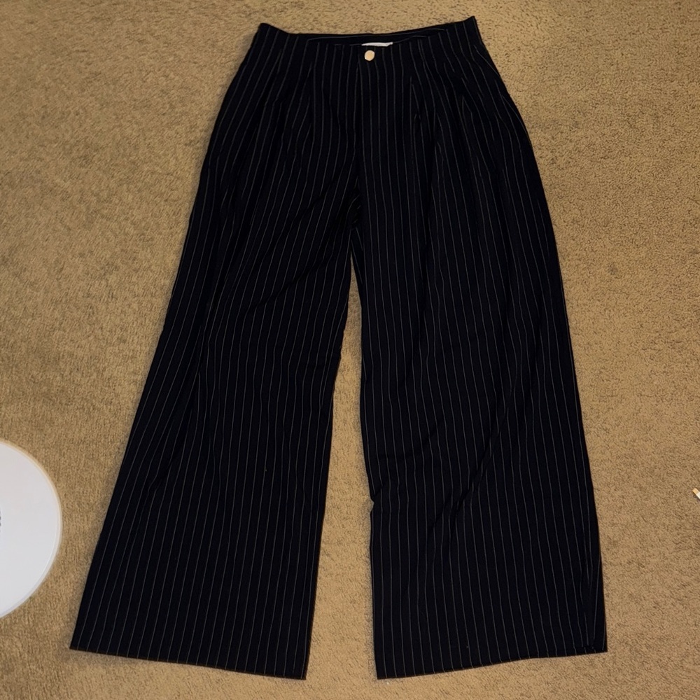 Women's Black/navy Pinstripe Wide-Leg Pants